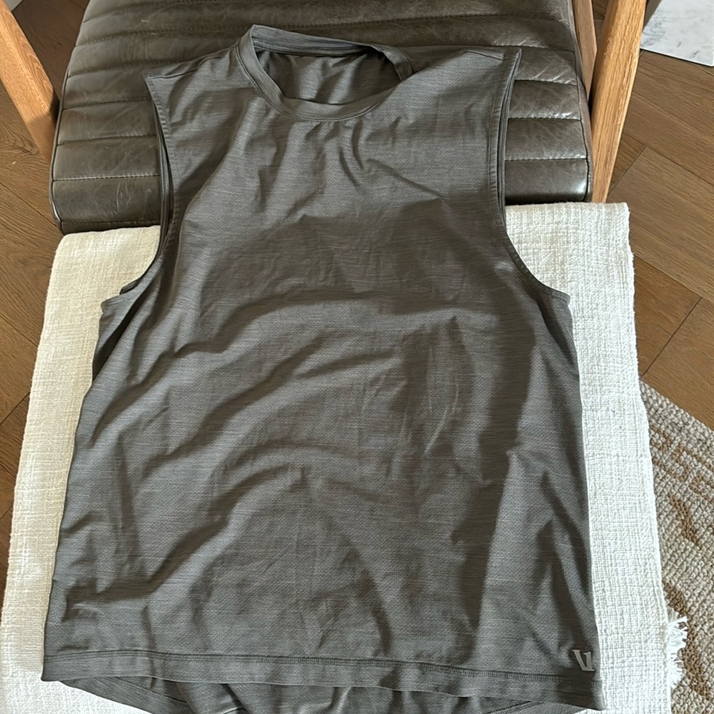 Vuori Men's Gray Sleeveless Shirt